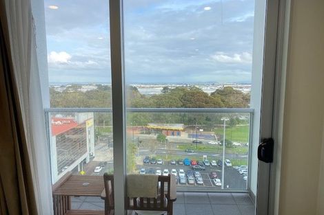 Photo of property in Proximity Apartments, 909/17 Osterley Way, Manukau, Auckland, 2104