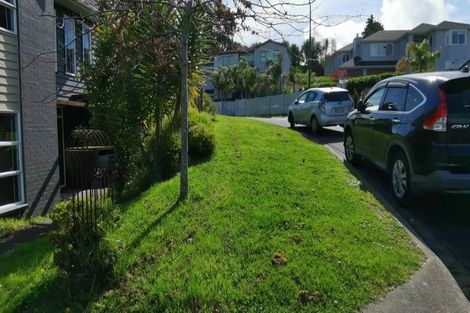 Photo of property in 19 Leburn Crescent, Flat Bush, Auckland, 2016