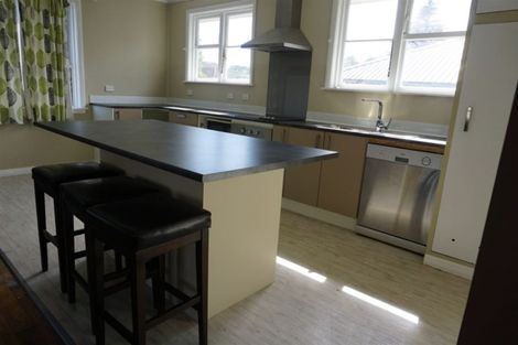 Photo of property in 16 Hillary Crescent, Upper Riccarton, Christchurch, 8041