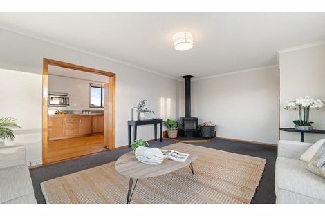Photo of property in 11 Garvins Road, Hornby, Christchurch, 8042