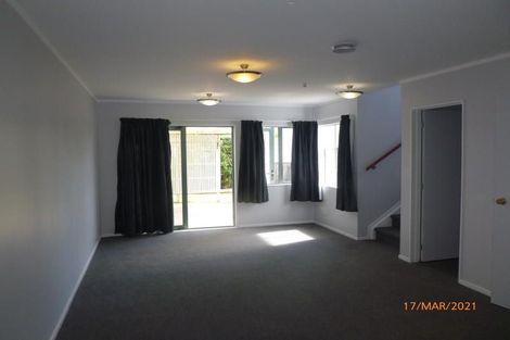 Photo of property in 19 Stephen Avenue, Henderson, Auckland, 0610