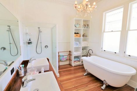 Photo of property in 16 Dalefield Road, Carterton, 5713