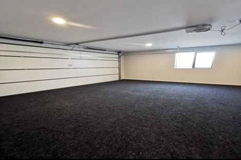 Photo of property in 13a Windermere Crescent, Blockhouse Bay, Auckland, 0600