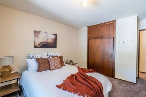 Photo of property in 12 Felstead Place, Avonhead, Christchurch, 8042