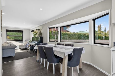 Photo of property in 3 Bickerstaffe Road, Maungaturoto, 0520