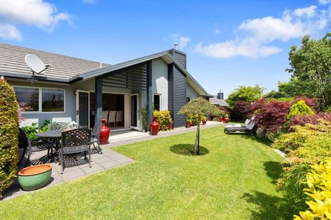 Photo of property in 33 Bridgewater Way, Pyes Pa, Tauranga, 3112