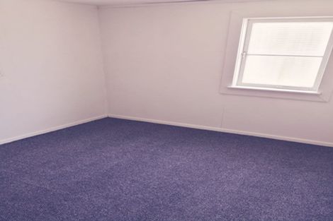 Photo of property in 13 Valley View Road, Glenfield, Auckland, 0629