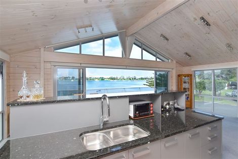 Photo of property in 6 Bay View Terrace, Tairua, 3508