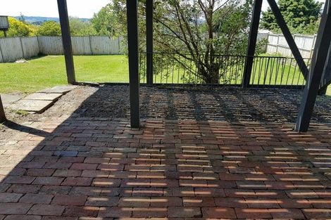 Photo of property in 51a Mellons Bay Road, Mellons Bay, Auckland, 2014