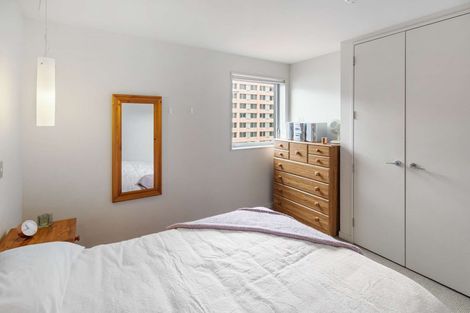 Photo of property in Montreaux Apartments, 7h/164 The Terrace, Wellington Central, Wellington, 6011