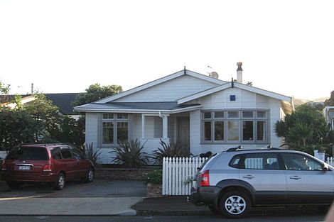 Photo of property in 3 Sunset Parade, Plimmerton, Porirua, 5026