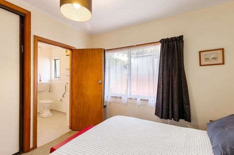 Photo of property in 4 Randolph Road, Crofton Downs, Wellington, 6035