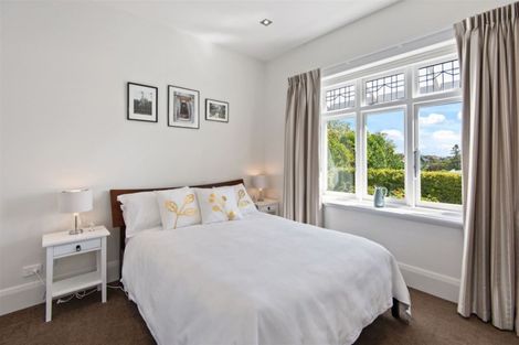 Photo of property in 21 Hackthorne Road, Cashmere, Christchurch, 8022