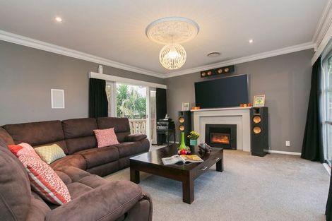 Photo of property in 100 Swanson Road, Henderson, Auckland, 0610