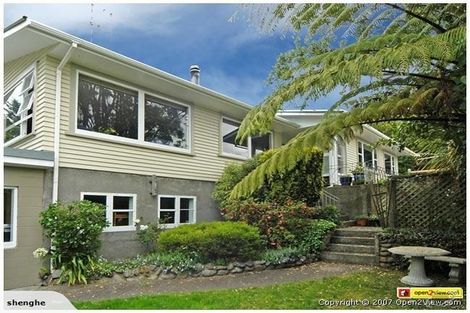 Photo of property in 21 Kitchener Terrace, Johnsonville, Wellington, 6037