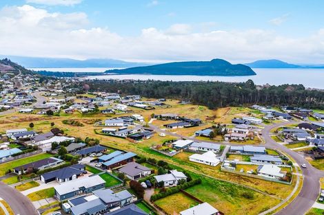 Photo of property in 4 John Norrie Place, Motuoapa, 3382