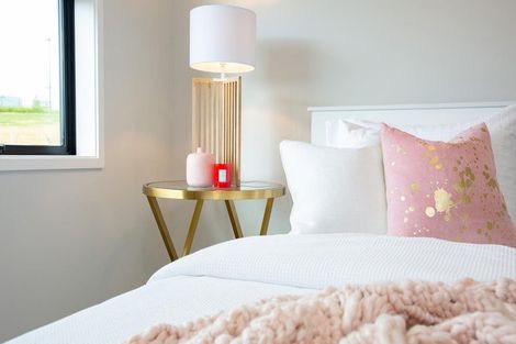 Photo of property in 10 Hull Road, Waiuku, 2123