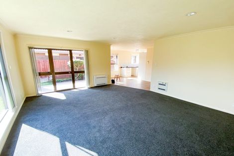 Photo of property in 1/58a Daniels Road, Redwood, Christchurch, 8051