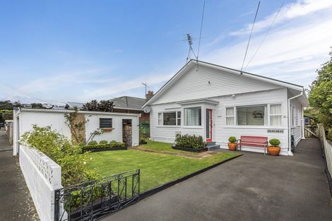Photo of property in 154 Rongotai Road, Kilbirnie, Wellington, 6022