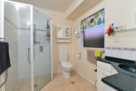 Photo of property in 76 Cairns Crescent, Rototuna, Hamilton, 3210