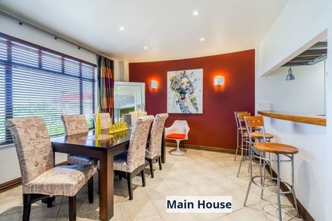 Photo of property in 19 Chivalry Road, Glenfield, Auckland, 0629