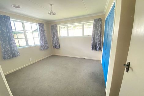 Photo of property in 89c Poplar Grove, Whalers Gate, New Plymouth, 4310