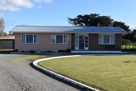 Photo of property in 37 Chester Road, Clareville, Carterton, 5791