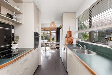 Photo of property in 90 Tait Drive, Greenmeadows, Napier, 4112