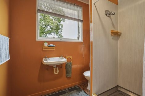 Photo of property in 122 Larnach Road, Vauxhall, Dunedin, 9013