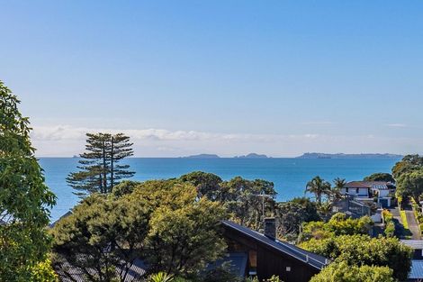 Photo of property in 11 Park Rise, Campbells Bay, Auckland, 0630