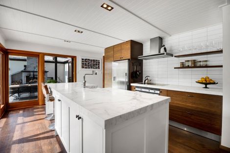 Photo of property in 331a Mangorei Road, Merrilands, New Plymouth, 4312