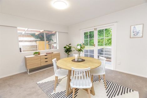 Photo of property in 34 Glanmire Road, Newlands, Wellington, 6037