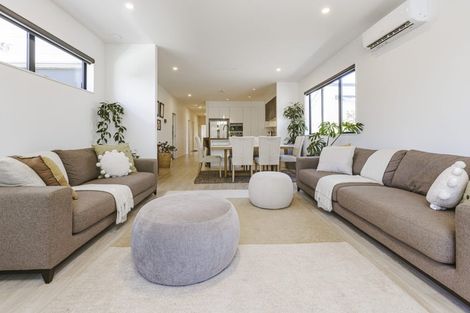 Photo of property in 8 Rapoi Lane, Karaka, Papakura, 2113