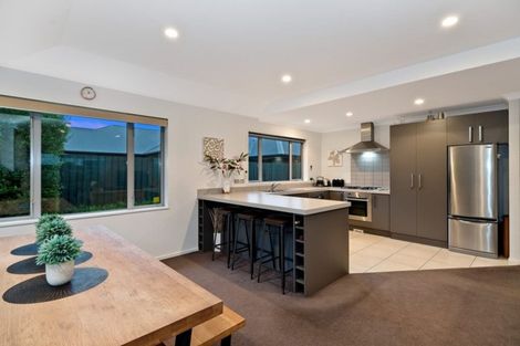 Photo of property in 10 Reka Street, Parklands, Christchurch, 8083