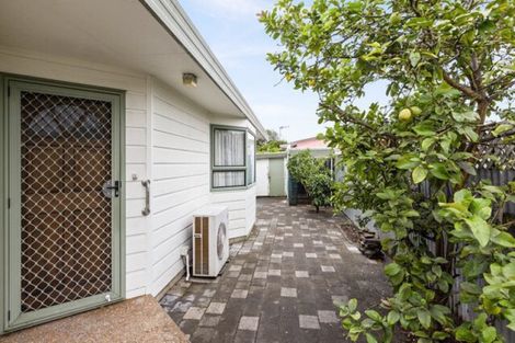 Photo of property in 2/40 Alamein Crescent, Onekawa, Napier, 4110