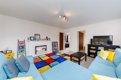 Photo of property in 5 Bethel Court, Milson, Palmerston North, 4414