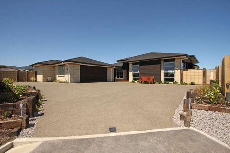 Photo of property in 9 Otupoa Way, Paraparaumu, 5032