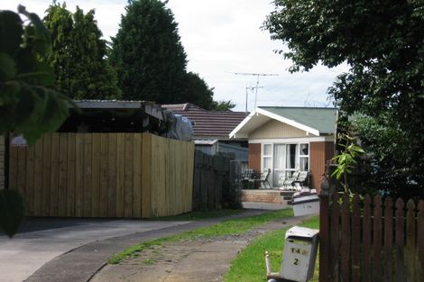 Photo of property in 1/14 Coronet Place, Avondale, Auckland, 1026