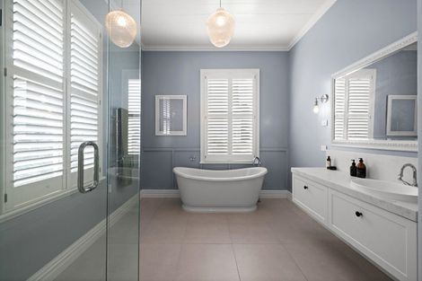 Photo of property in 15 Sealy Road, Bluff Hill, Napier, 4110