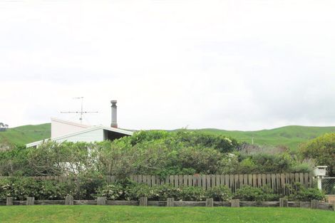 Photo of property in 16 Moana Road, Okitu, Gisborne, 4010