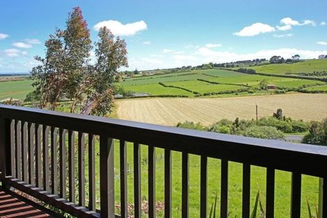 Photo of property in 10 Cameron Town Road, Pukekohe, 2678