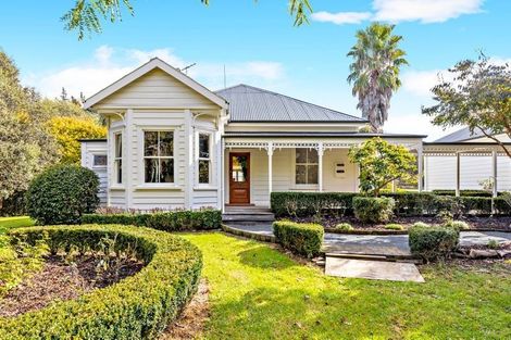 Photo of property in 88a Ranfurly Road, Alfriston, Auckland, 2105