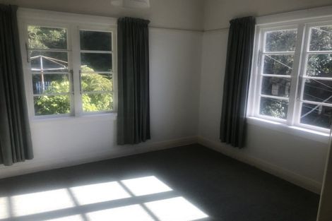 Photo of property in 1 Pahia Street, Roseneath, Wellington, 6021