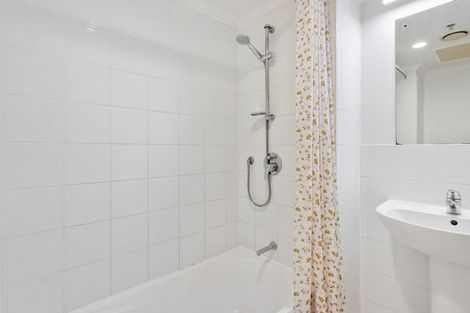 Photo of property in The Rennaissance, 14e/18 Ronwood Avenue, Manukau, Auckland, 2104