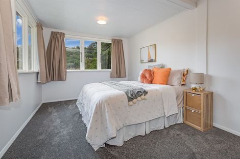 Photo of property in 78 Airlie Road, Plimmerton, Porirua, 5026
