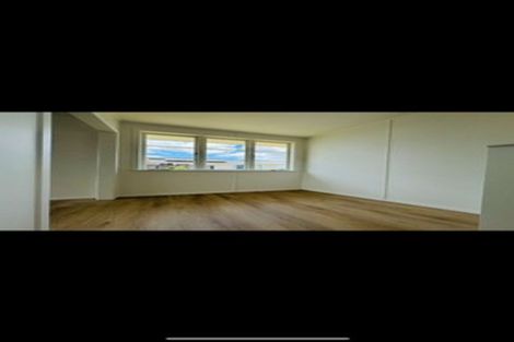 Photo of property in 28 Waione Avenue, Te Atatu Peninsula, Auckland, 0610