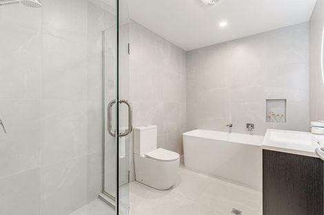 Photo of property in 24a Lumbarda Drive, Kumeu, 0810