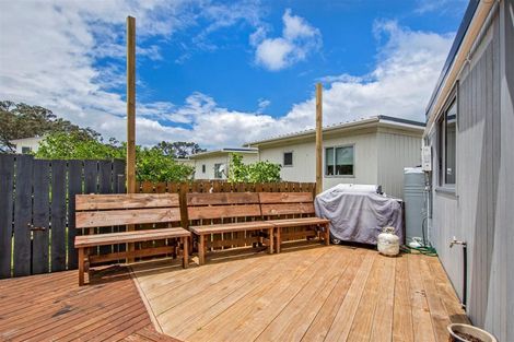 Photo of property in 5 Omutu Street, Oakura, Hikurangi, 0184