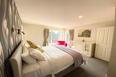 Photo of property in 25 Jane Deans Close, Riccarton, Christchurch, 8011