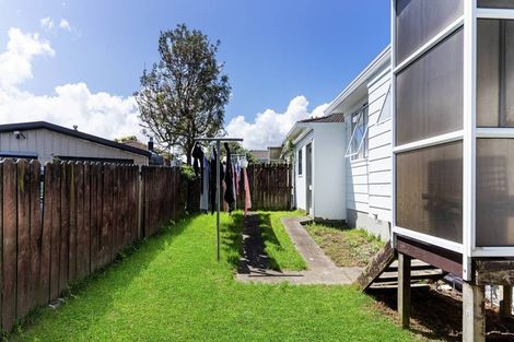 Photo of property in 7/3 Etherton Drive, Weymouth, Auckland, 2103
